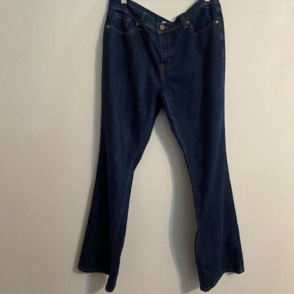 Levi' 515 Bootcut 5 pocket jeans, size 12L/C - Picture 1 of 4
